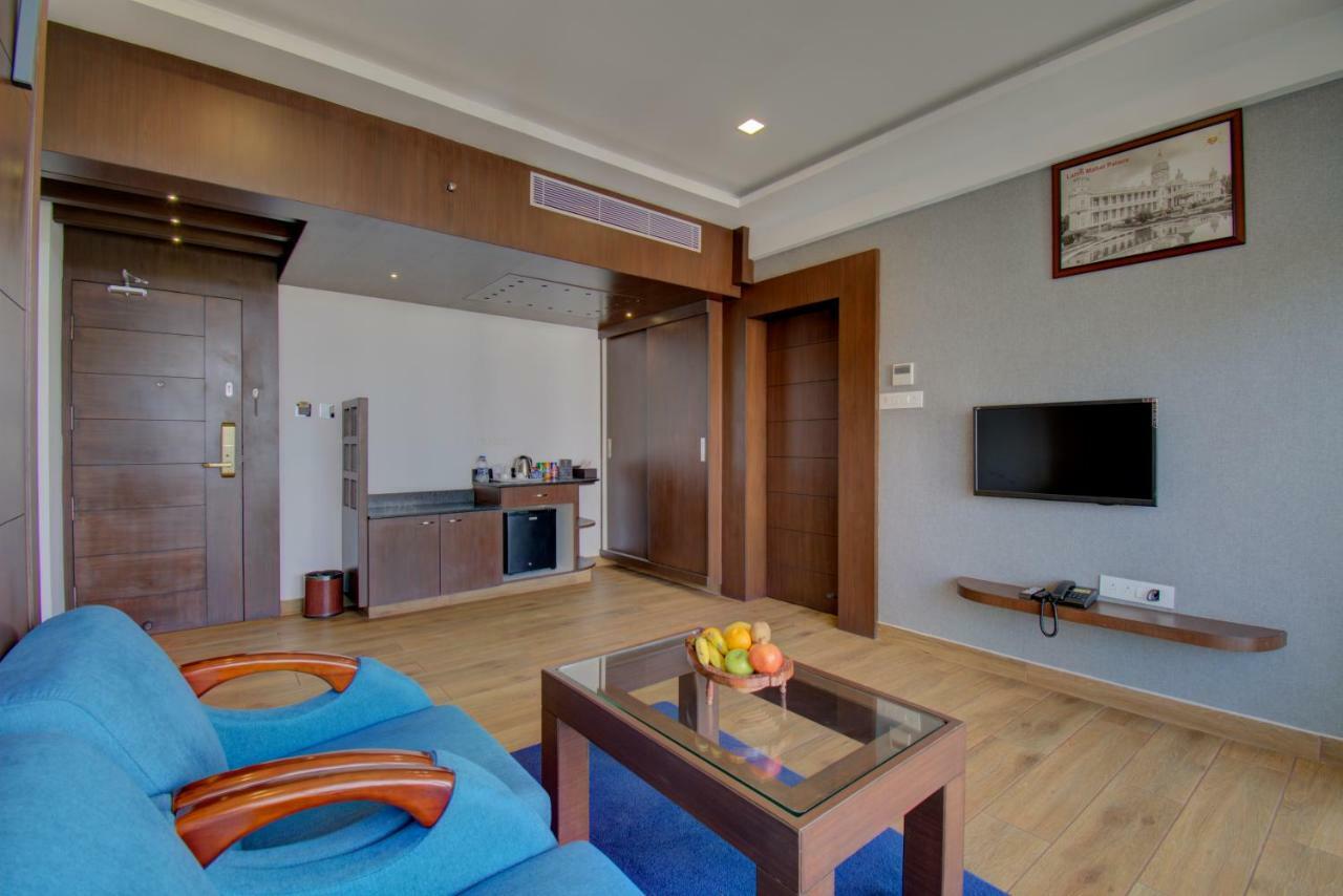 מייזור Silver Oak Hotel מראה חיצוני תמונה