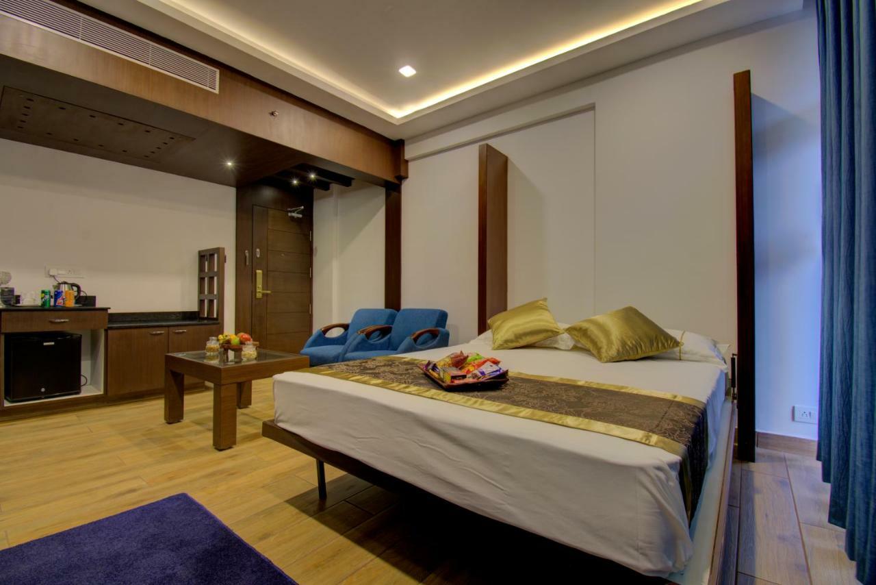מייזור Silver Oak Hotel מראה חיצוני תמונה